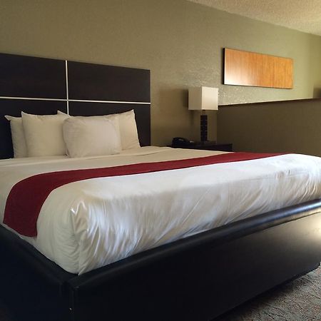 ホテル Ramada By Wyndham Albuquerque East エクステリア 写真