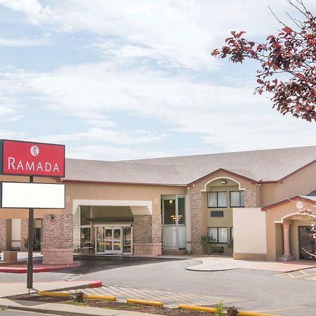 ホテル Ramada By Wyndham Albuquerque East エクステリア 写真